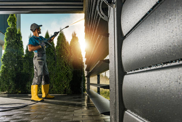 Best Sidewalk Pressure Washing  in Reedsburg, WI